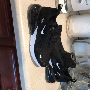 Nike AirMax 270